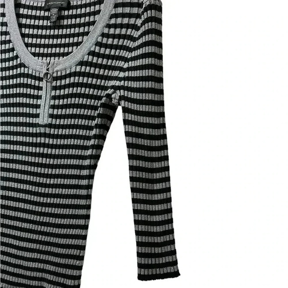 Cable & Gauge sweater - Picture 2 of 9